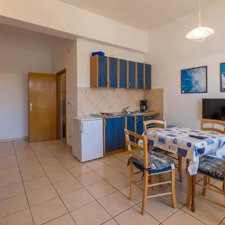 One-bedroom 22 *